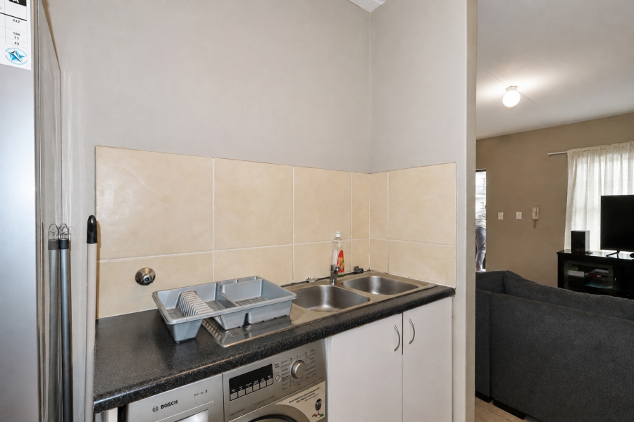 2 Bedroom Property for Sale in Parklands Western Cape